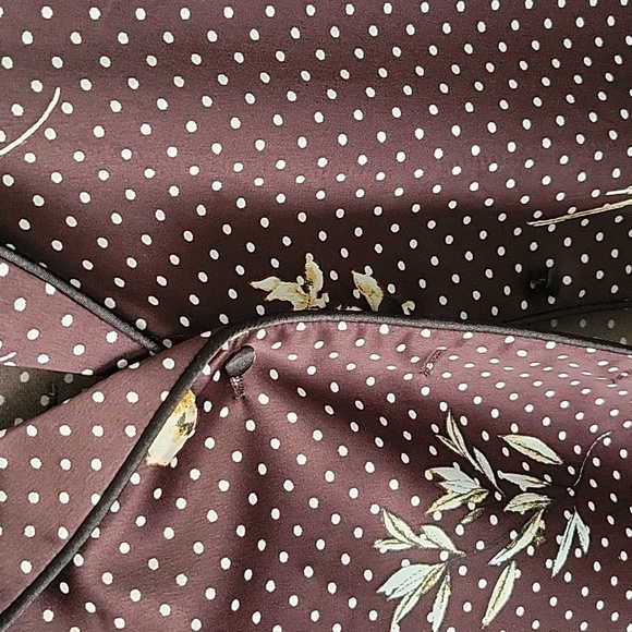 Satiny button up - Picture 3 of 4